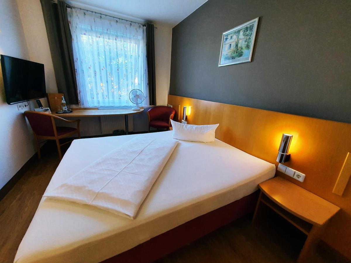 רינגסהיים Hotel Sunparc - Shuttle Zum Europa-Park Rust 4Km & Rulantica 2Km מראה חיצוני תמונה
