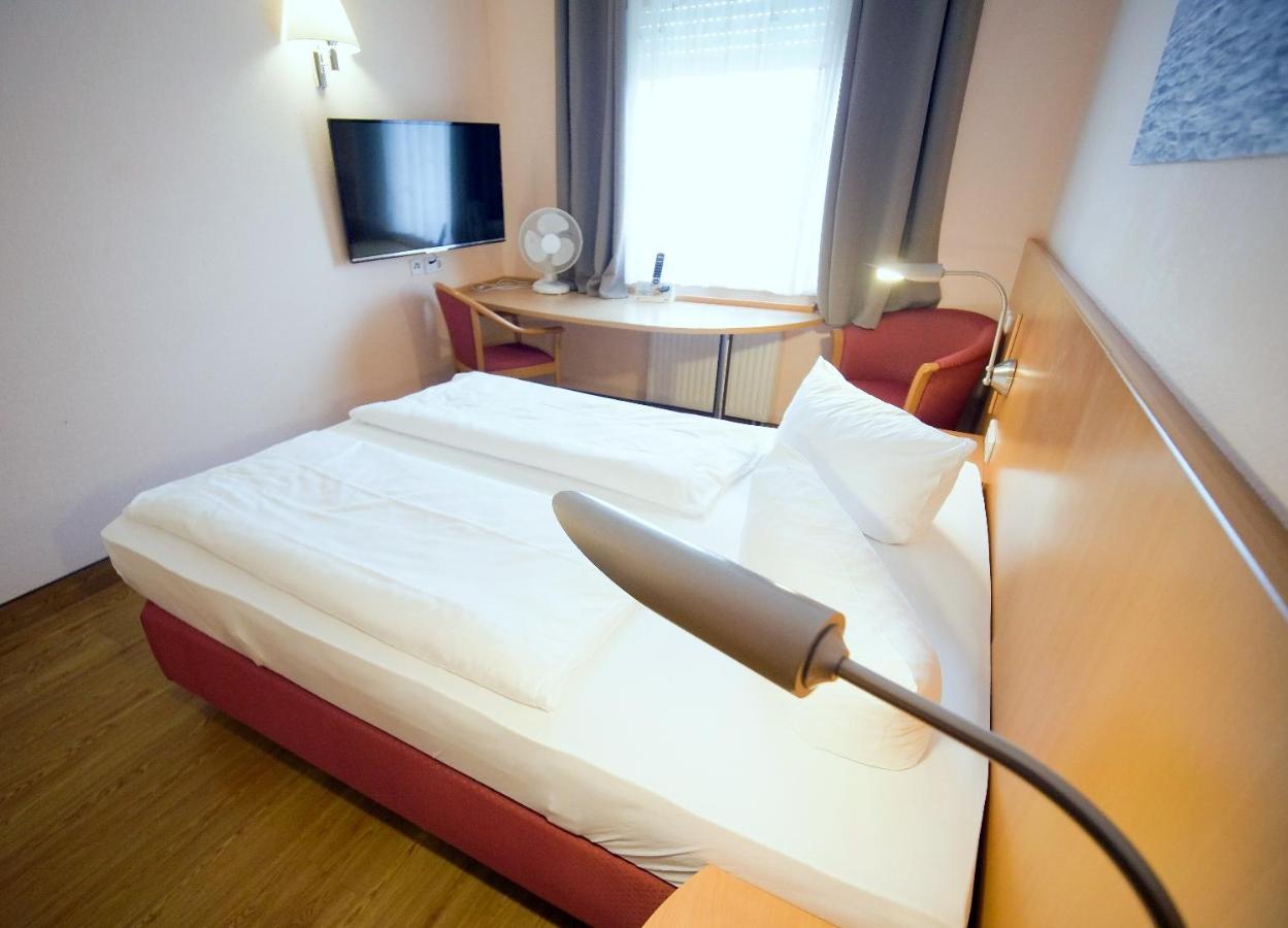 רינגסהיים Hotel Sunparc - Shuttle Zum Europa-Park Rust 4Km & Rulantica 2Km מראה חיצוני תמונה