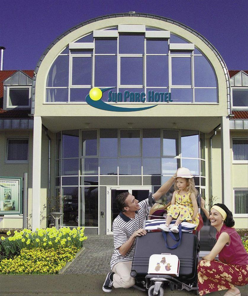 רינגסהיים Hotel Sunparc - Shuttle Zum Europa-Park Rust 4Km & Rulantica 2Km מראה חיצוני תמונה